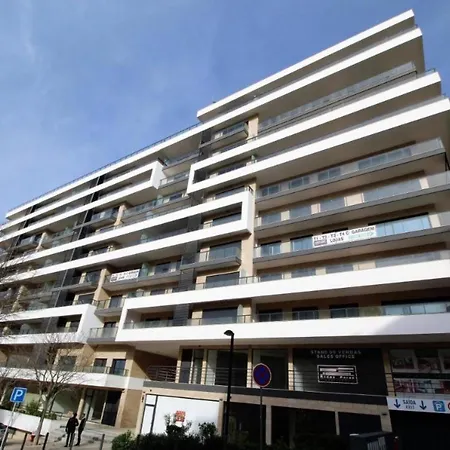 Modern Rocha Prime Flat شقة